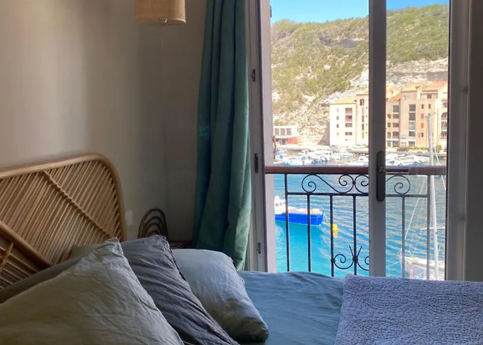 Apartment Vue Sur Le Port - Chez Carlu *