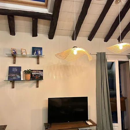 Vue Sur Le Port - Chez Carlu