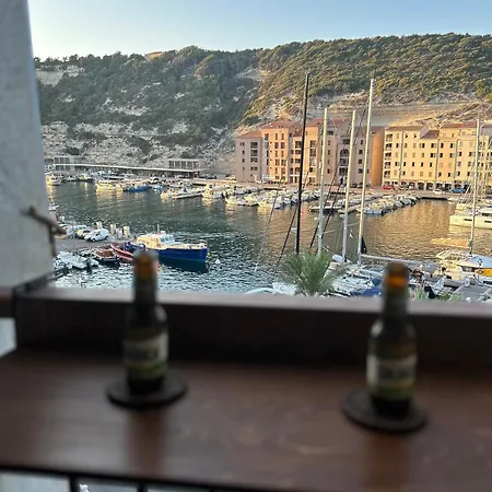 Vue Sur Le Port - Chez Carlu *