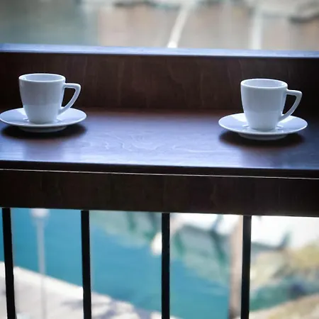 Vue Sur Le Port - Chez Carlu